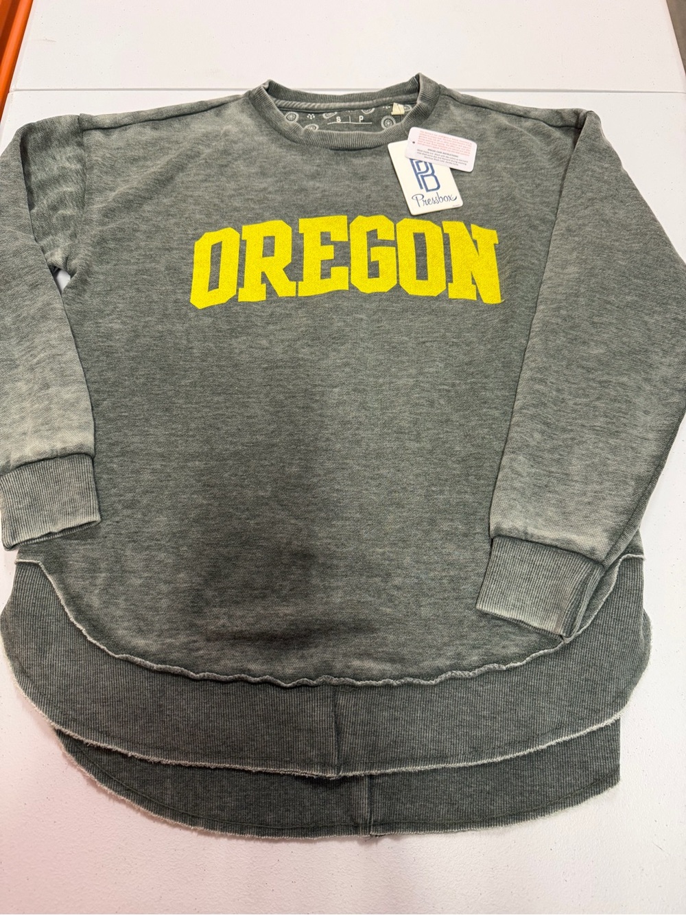 NWT OREGON crewneck sweater 
Pressbox by Royce Apparel size S/P
B315